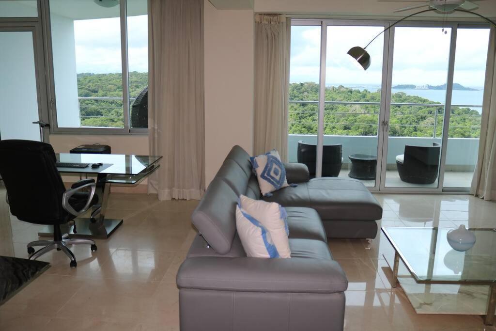 Apartamento 18G Luxury Oceanview With Roof Top Pool Arraijan Exterior foto