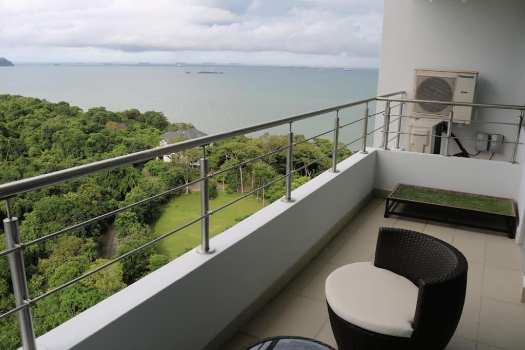 Apartamento 18G Luxury Oceanview With Roof Top Pool Arraijan Exterior foto