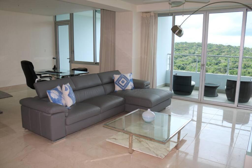 Apartamento 18G Luxury Oceanview With Roof Top Pool Arraijan Exterior foto